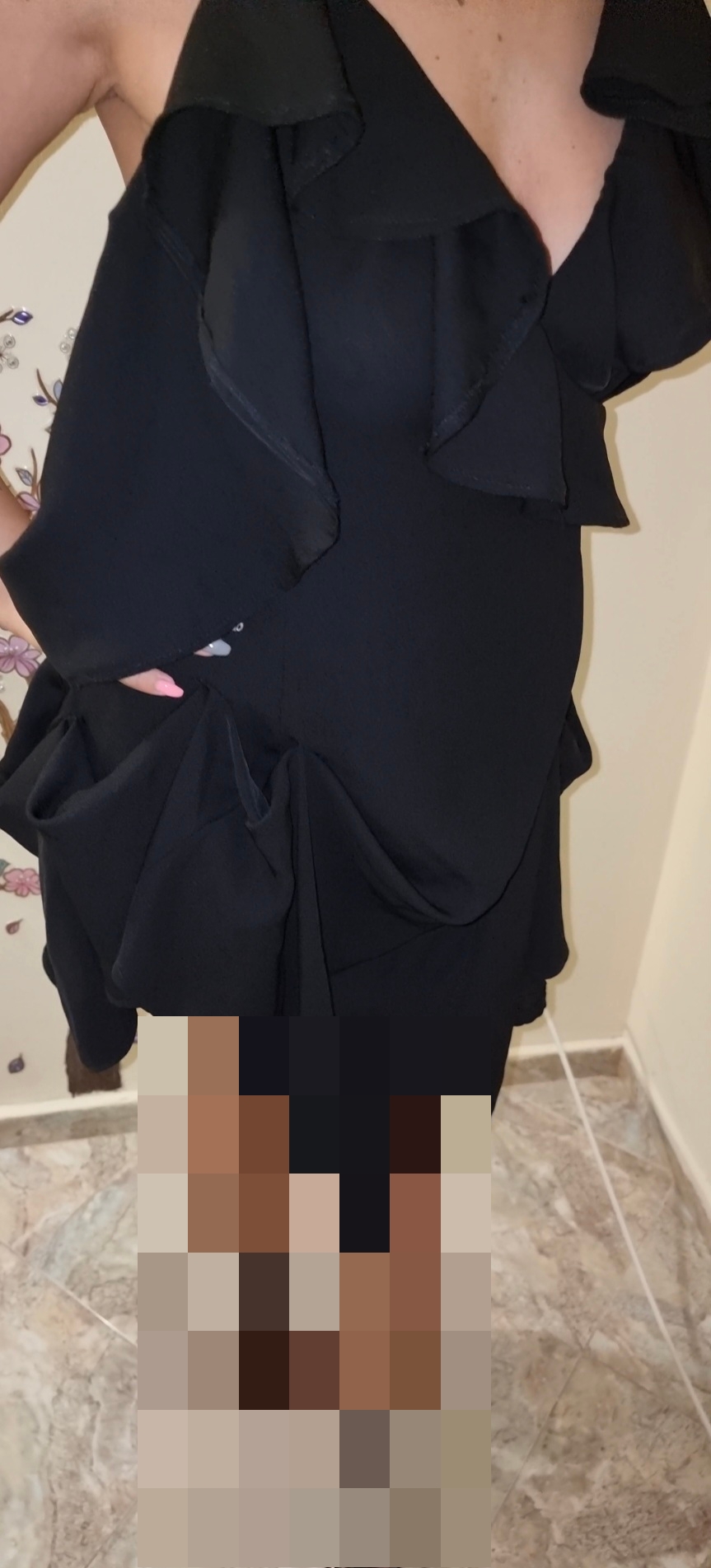 Stare And Lust At My Feet And Stiletto Heels.Is Your Cock Throbbing And Balls Aching Full Cum? Snort You Frustrated Porn Pig!