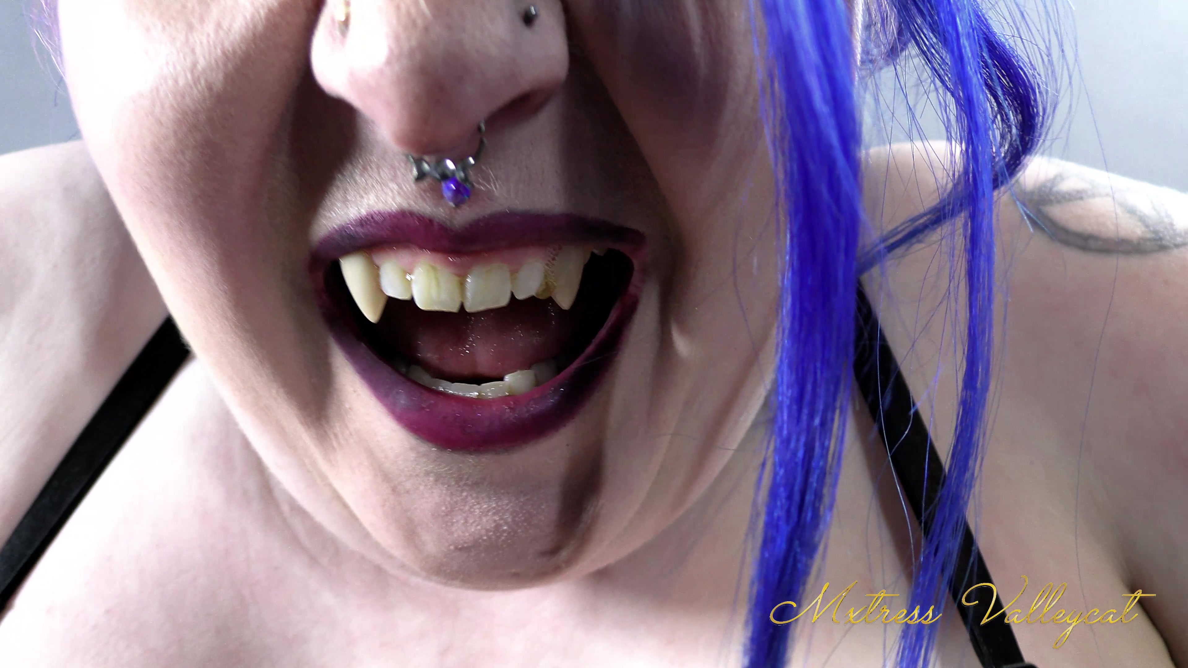 Sanguine Kisses Stills