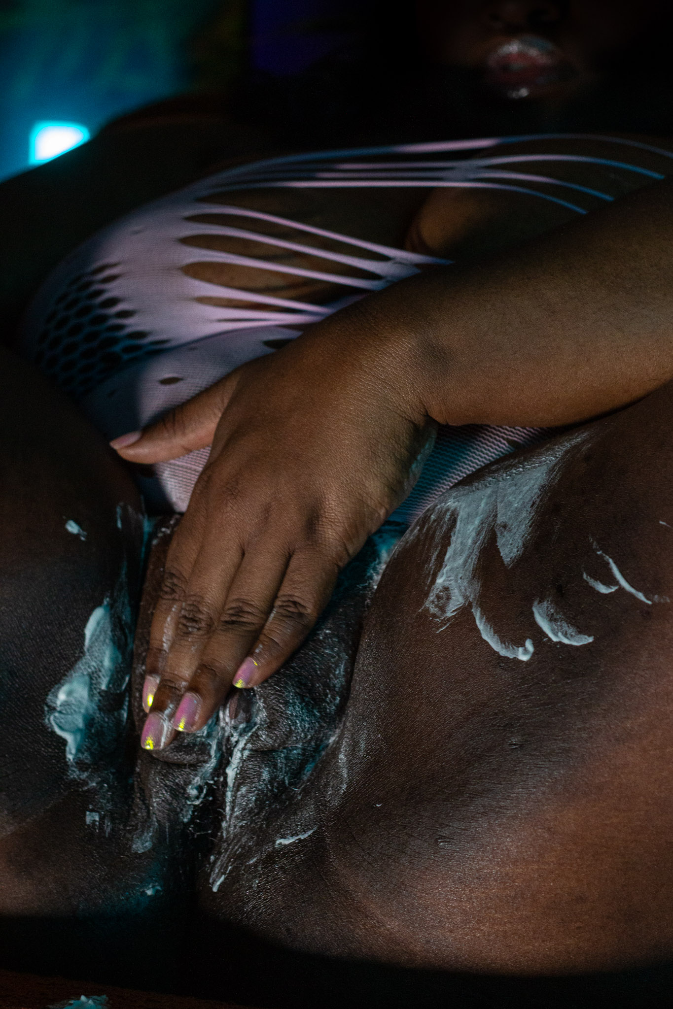 Hairy To Smooth Ebony BBW Pussy Shaving Bria Mcboobs