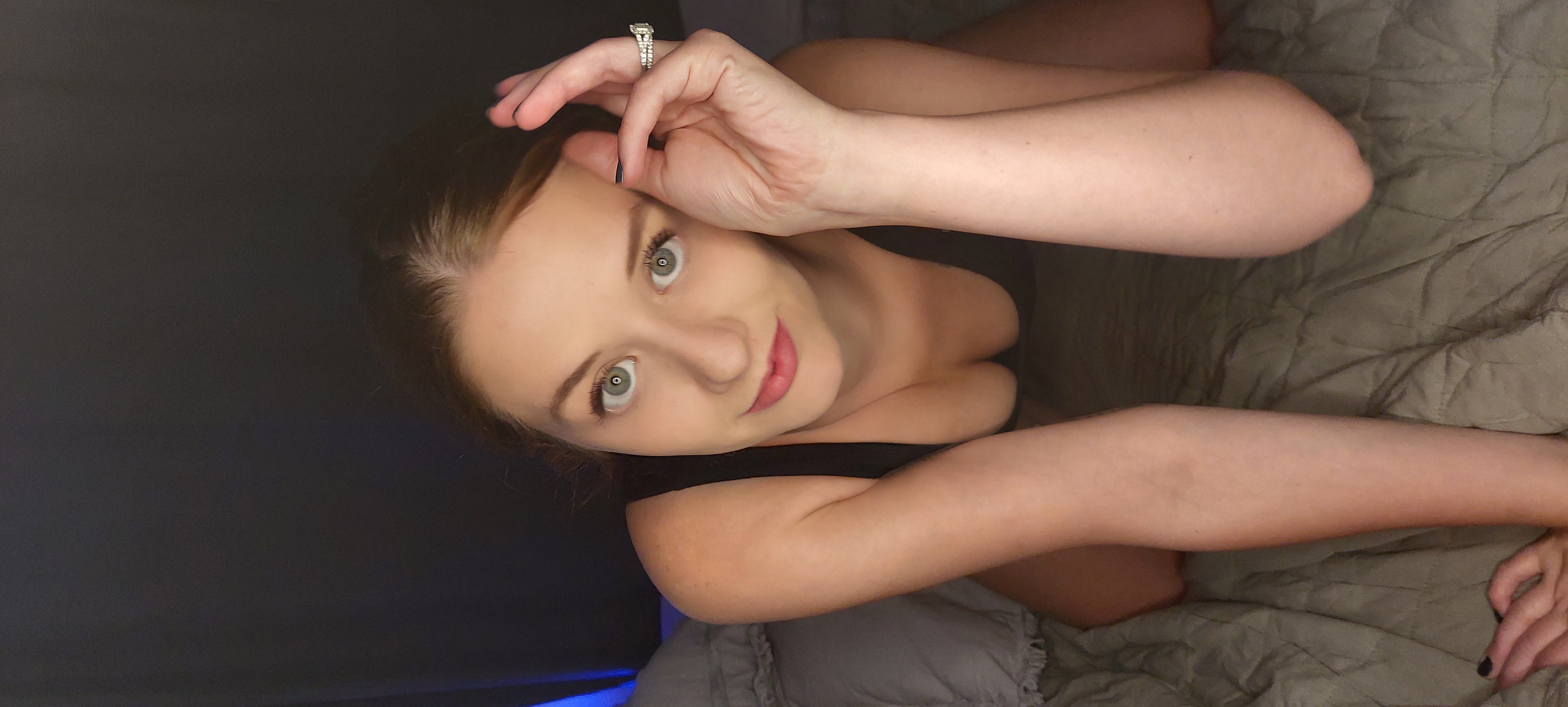 Black Bra Photoset (Aug 22)