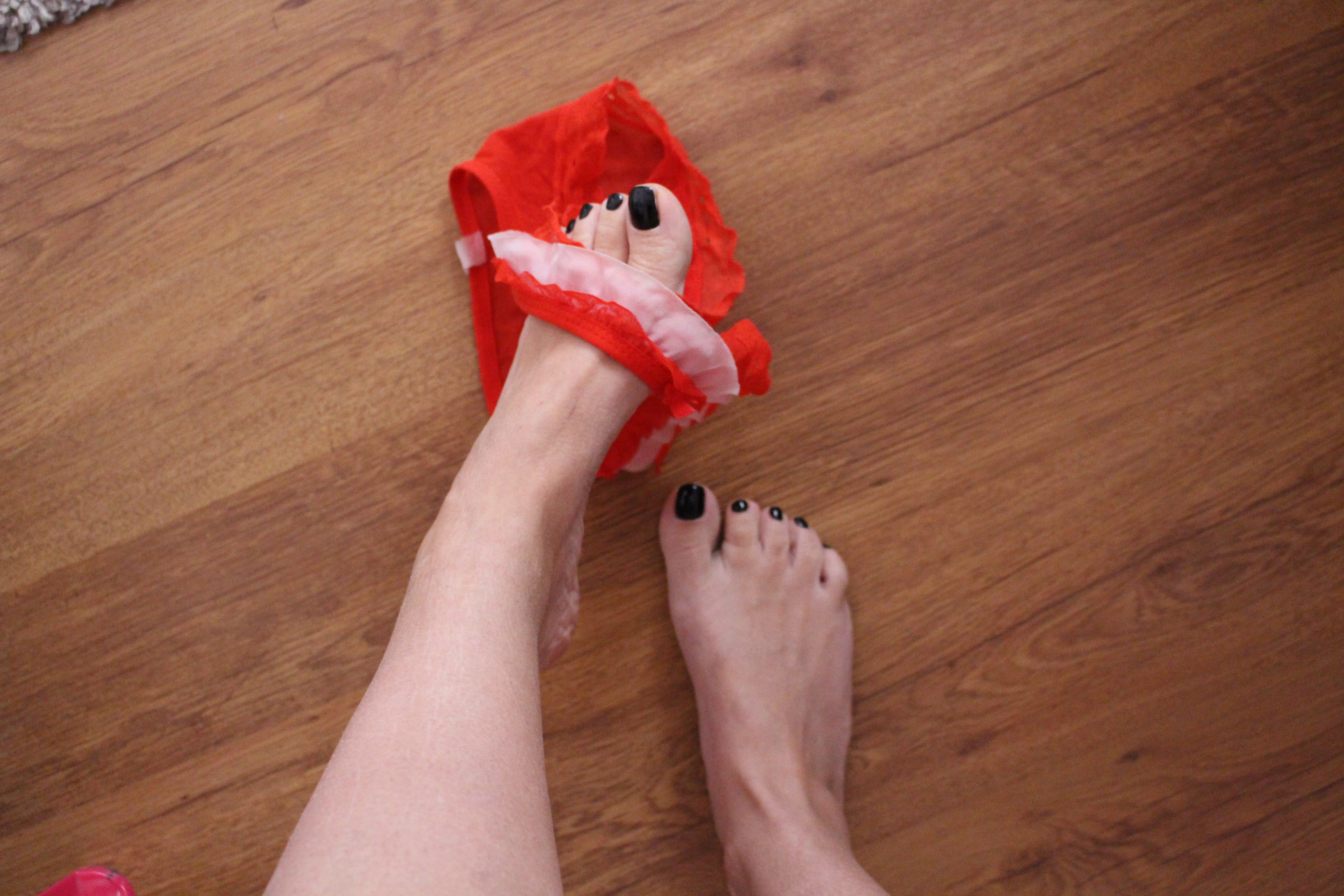 Cum On These Black Nails