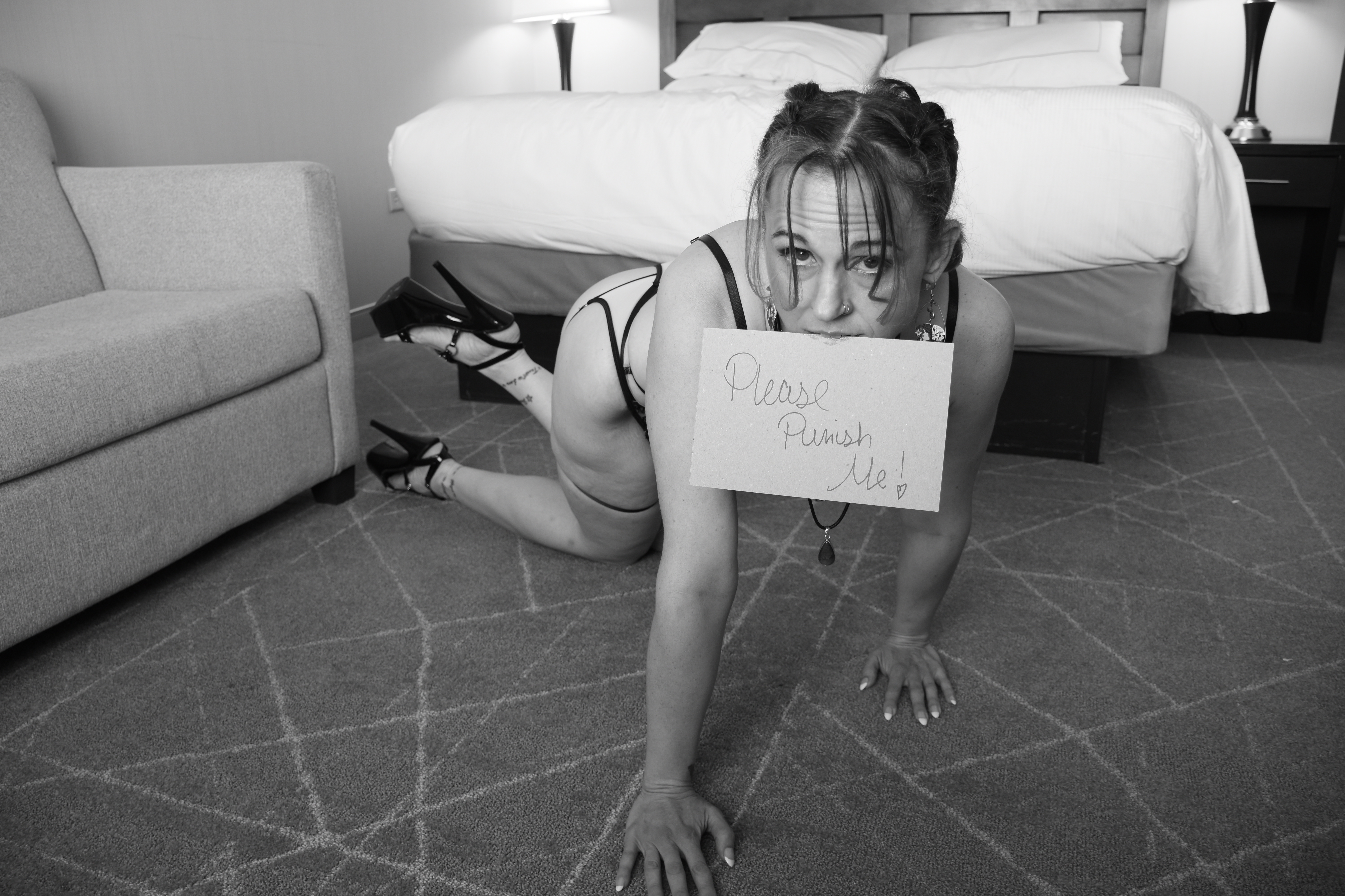 Suzy Wylde "Punish Me" Photo Set