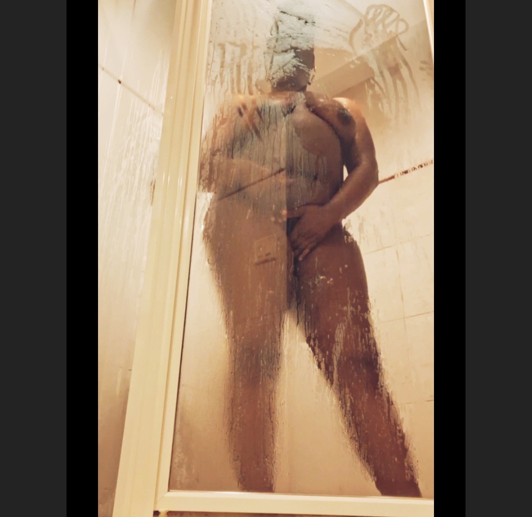 Goddess Silk - Nude Shower Ignore - Voyeur Fanasty - iWantClips