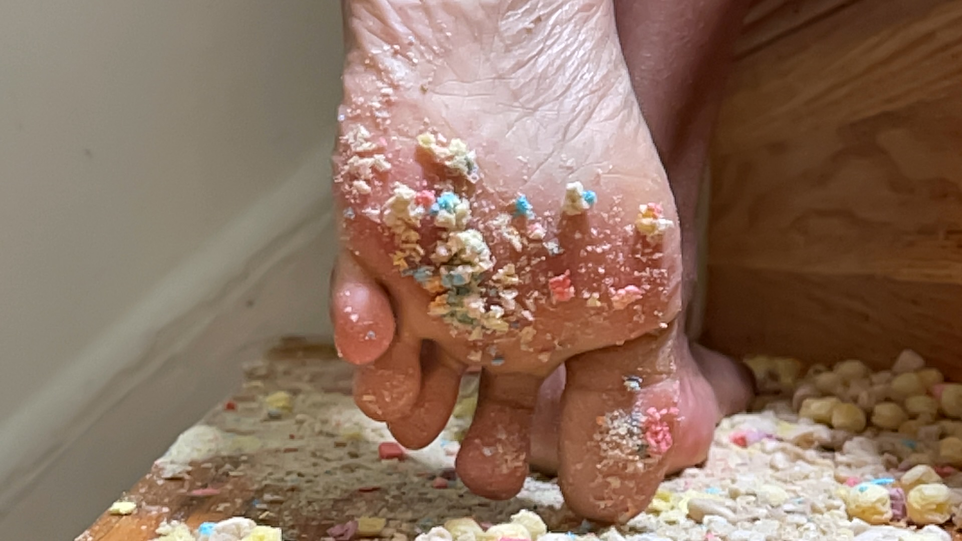 Step-Mommy Crushes Cereal With Her Feet Set